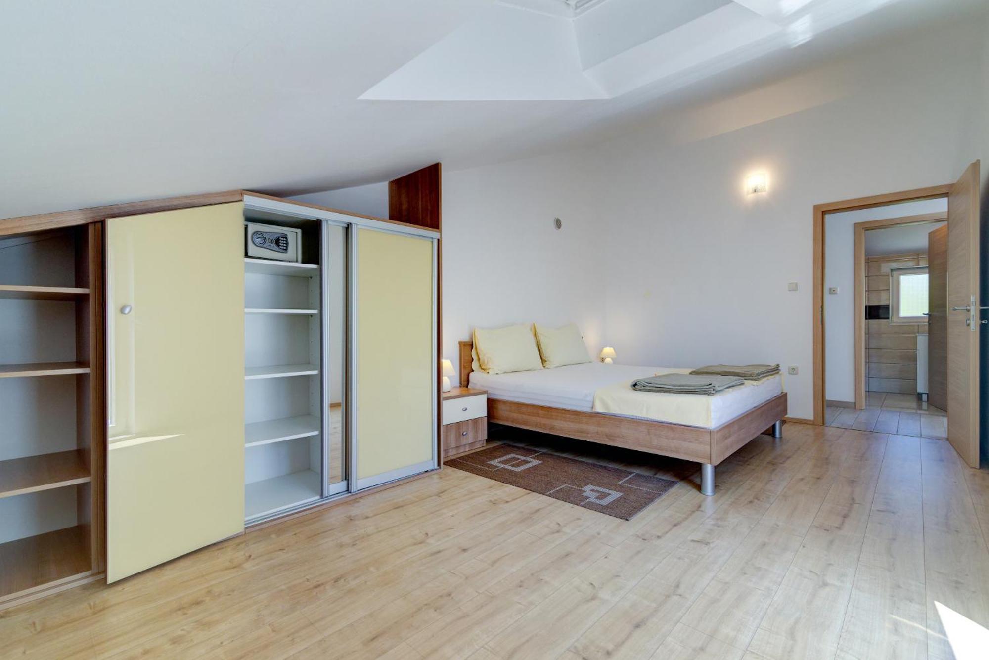 Apartmani Lili Novi Vinodolski Kültér fotó