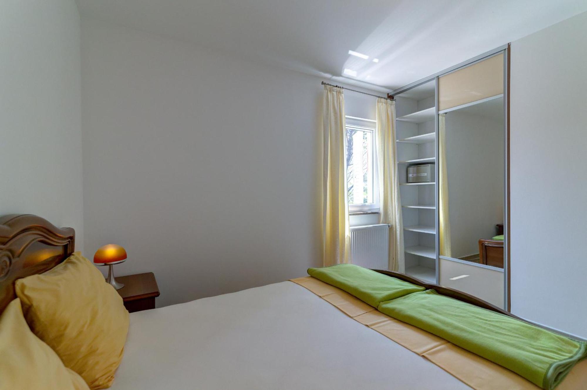 Apartmani Lili Novi Vinodolski Kültér fotó
